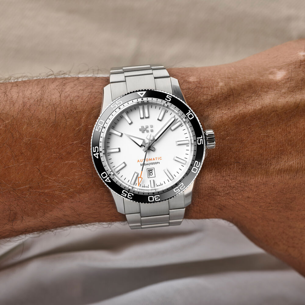 C60 Trident Pro 300 44mm — White/Black thumbnail 2