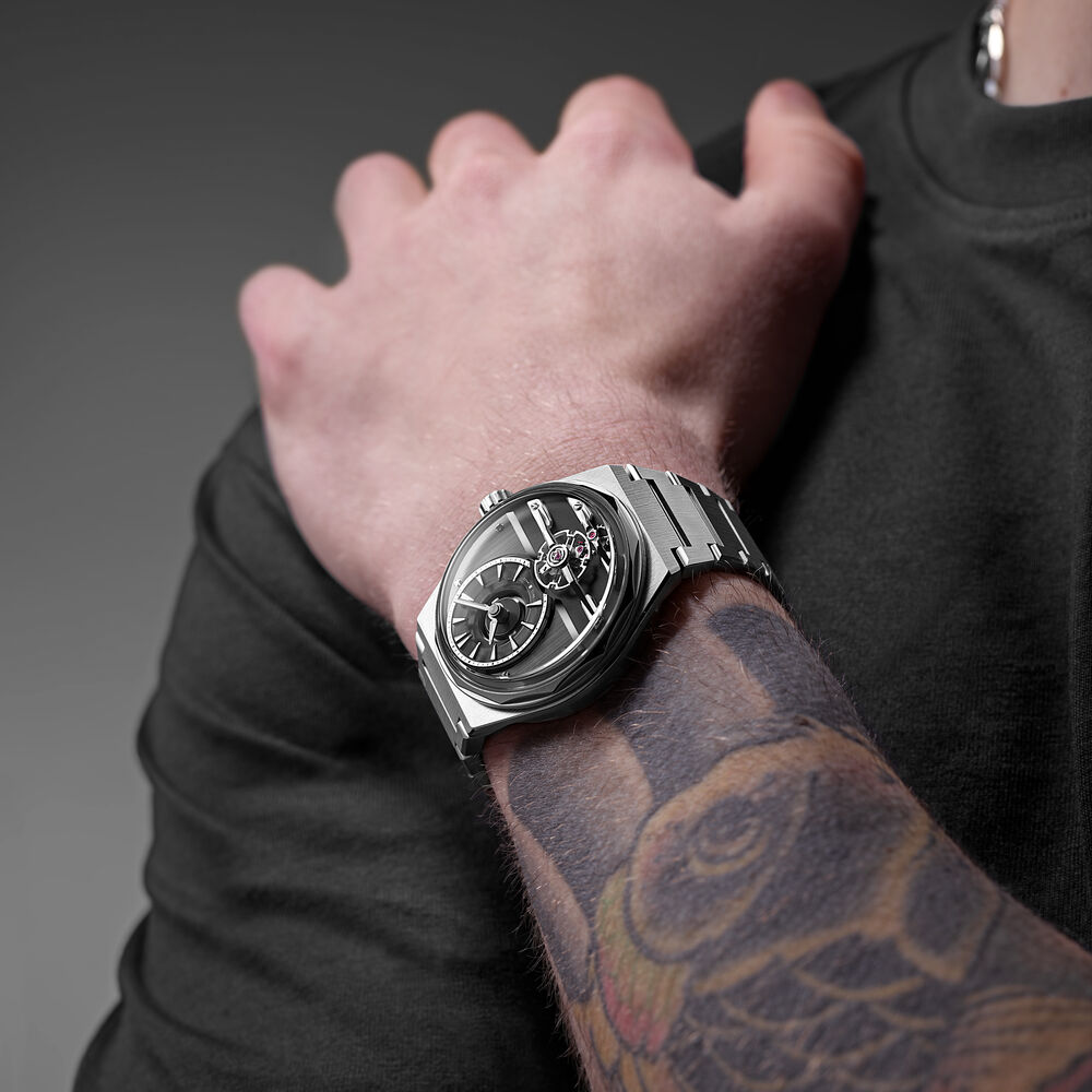 The C12 Loco 41mm — Ursa Black Handwound thumbnail 2