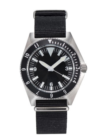 "Vietnam" / Platoon US Special Forces UDT watch - Type D sterile Royal Navy dial thumbnail 2