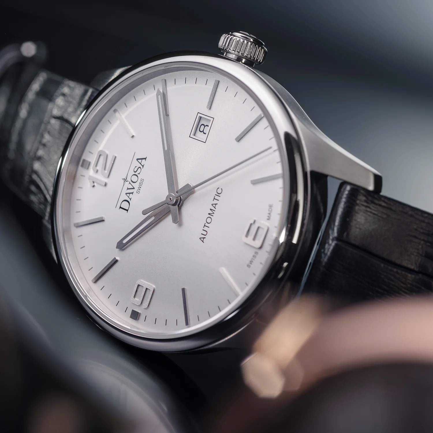 Gentleman 16156614 thumbnail 4