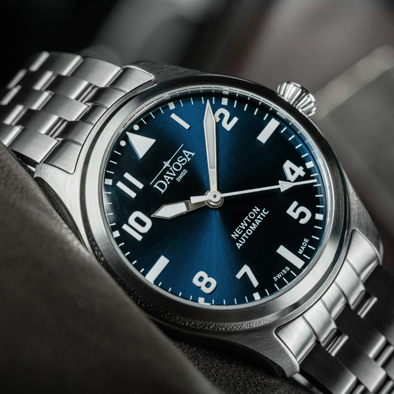 Newton Pilot Automatic 16153040 thumbnail 3