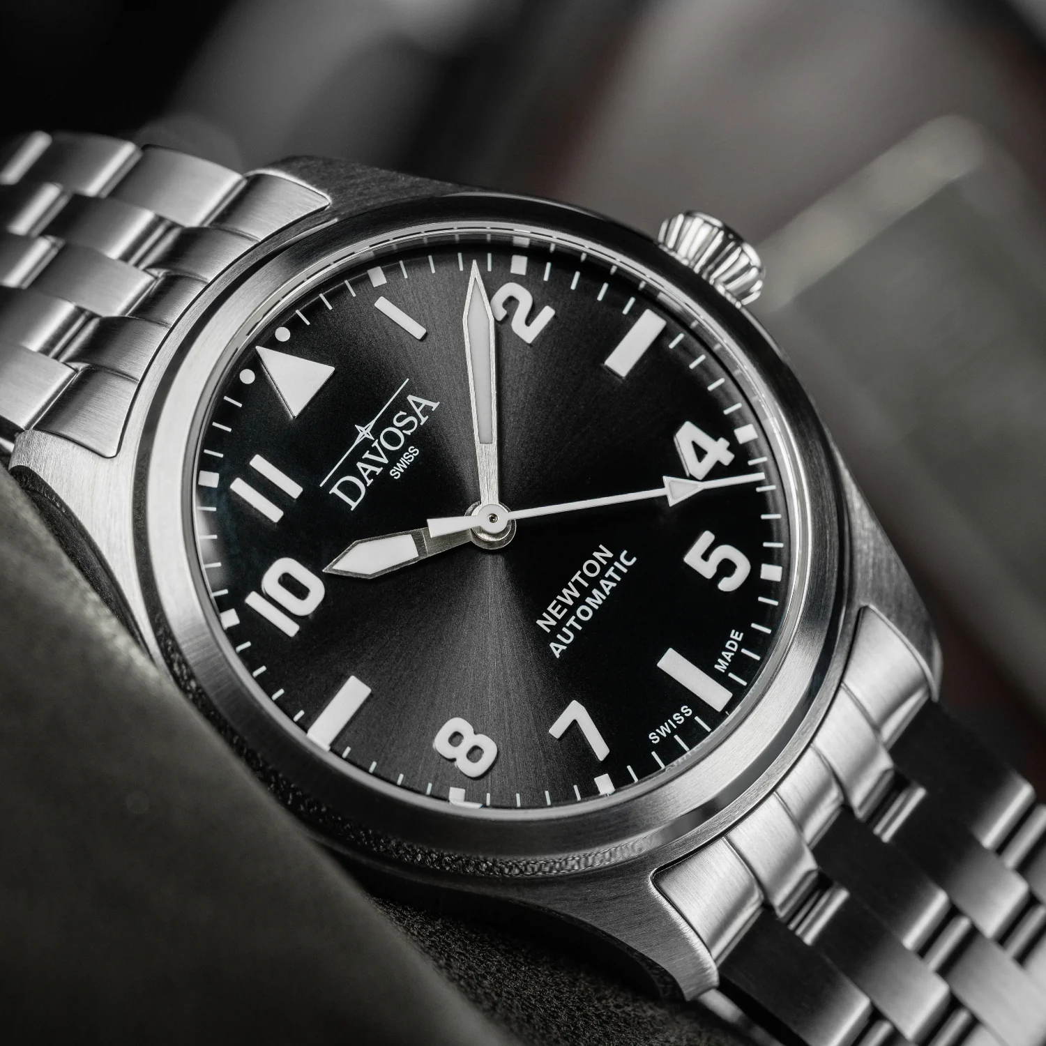 Newton Pilot Automatic 16153050 thumbnail 2