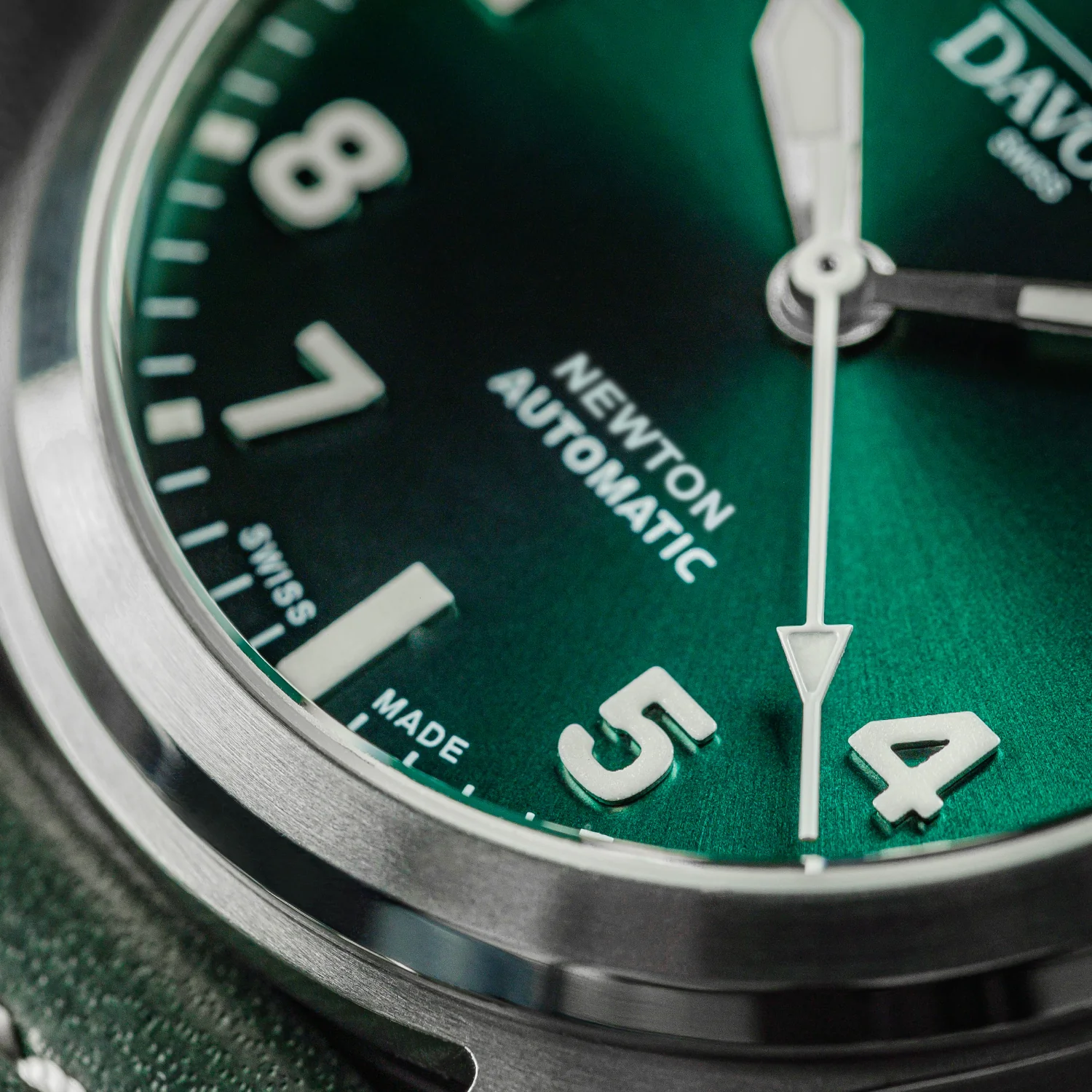 Newton Pilot Automatic 16153075 thumbnail 4