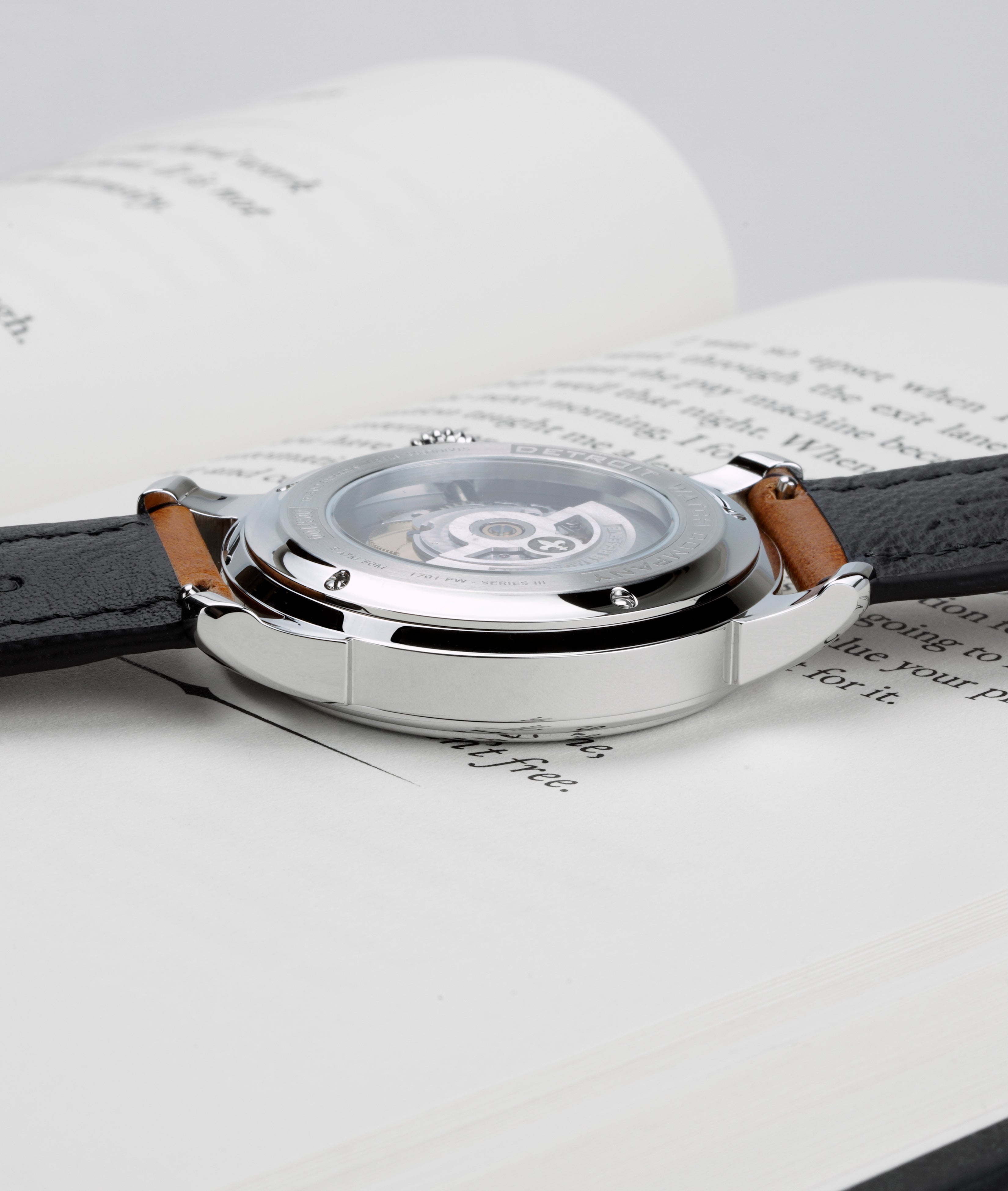 42mm 1701 Power Reserve Exhibition thumbnail 4