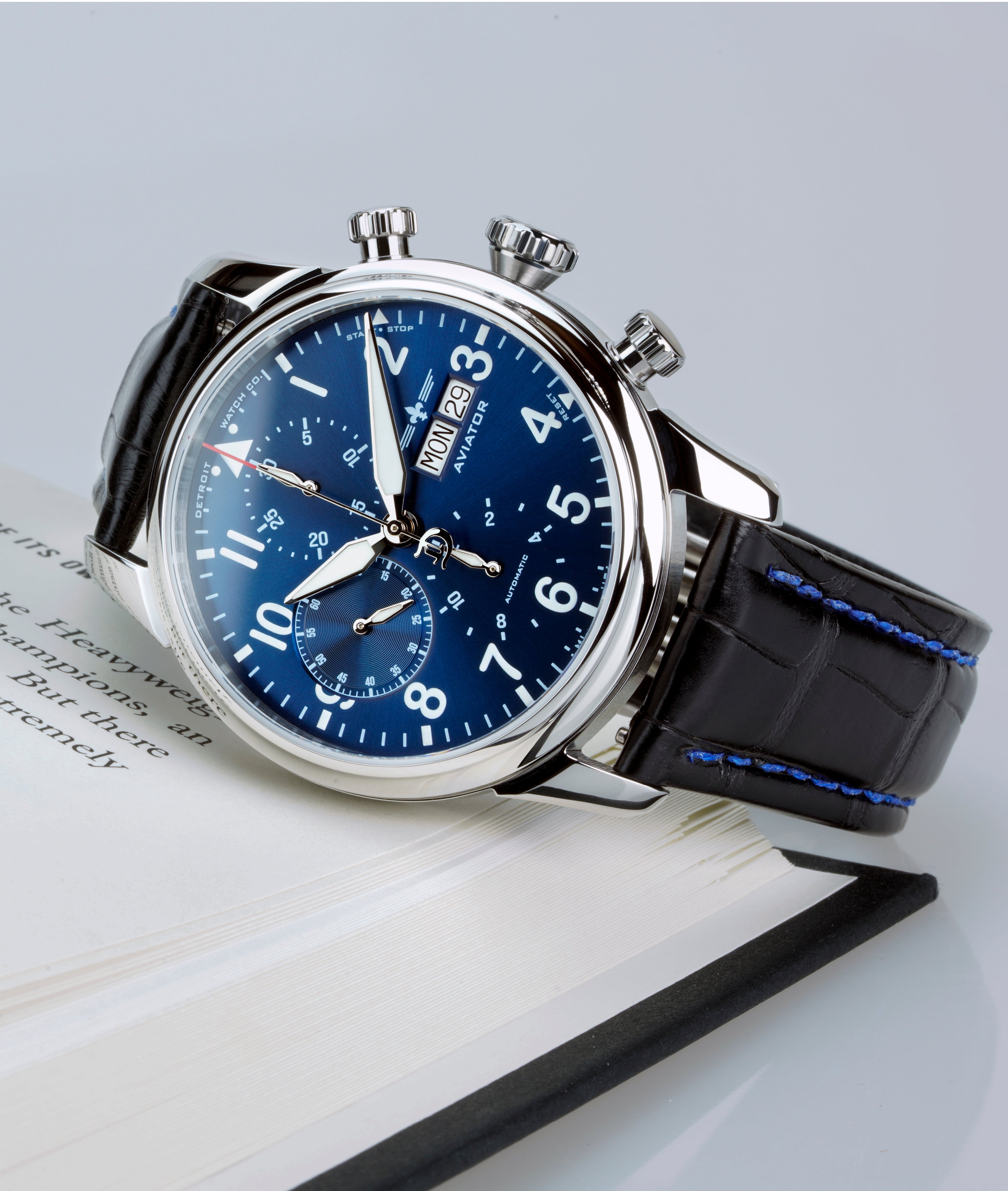 42mm Aviator Chrono Exhibition thumbnail 2