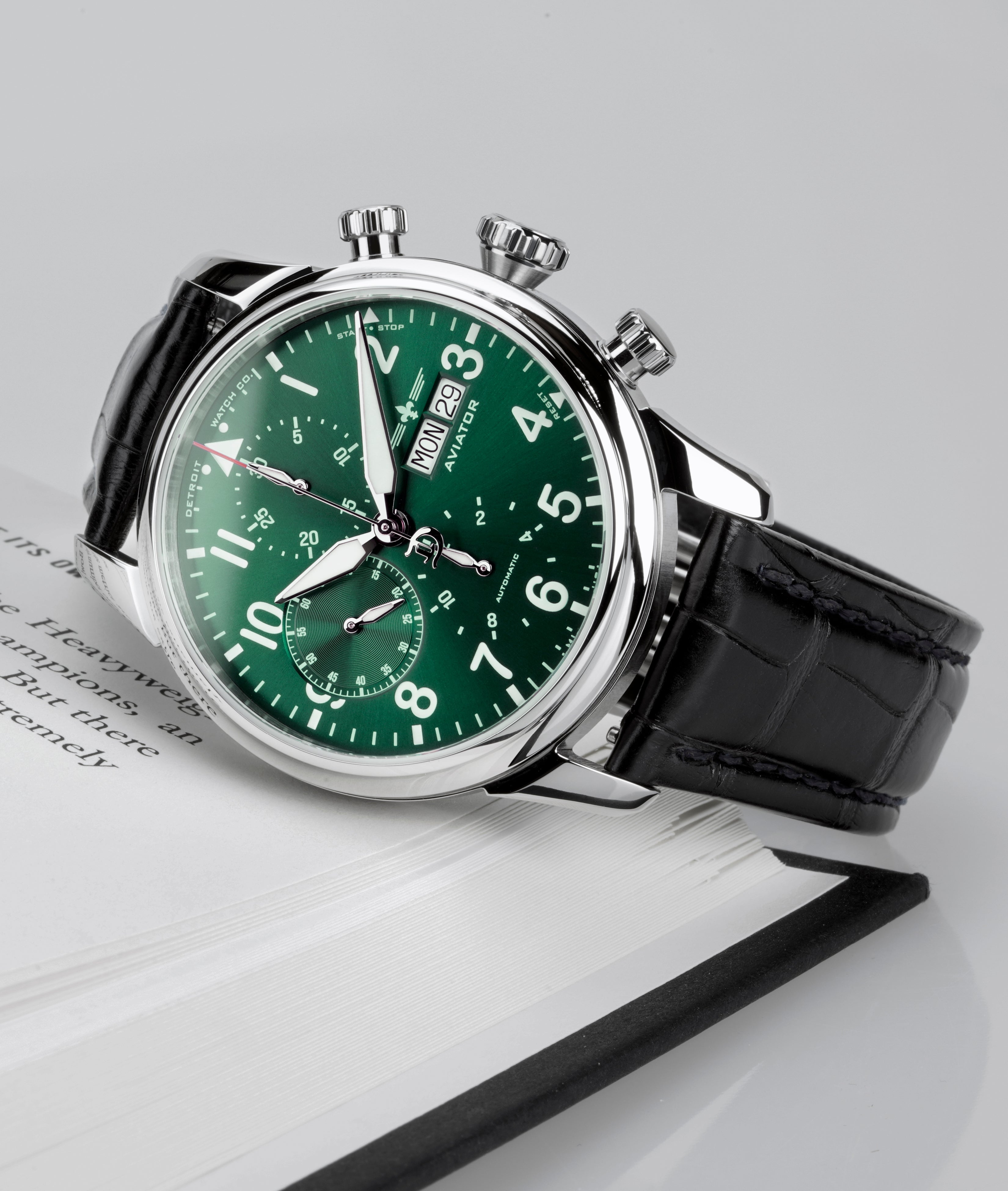 42mm Aviator Chrono Exhibition thumbnail 7