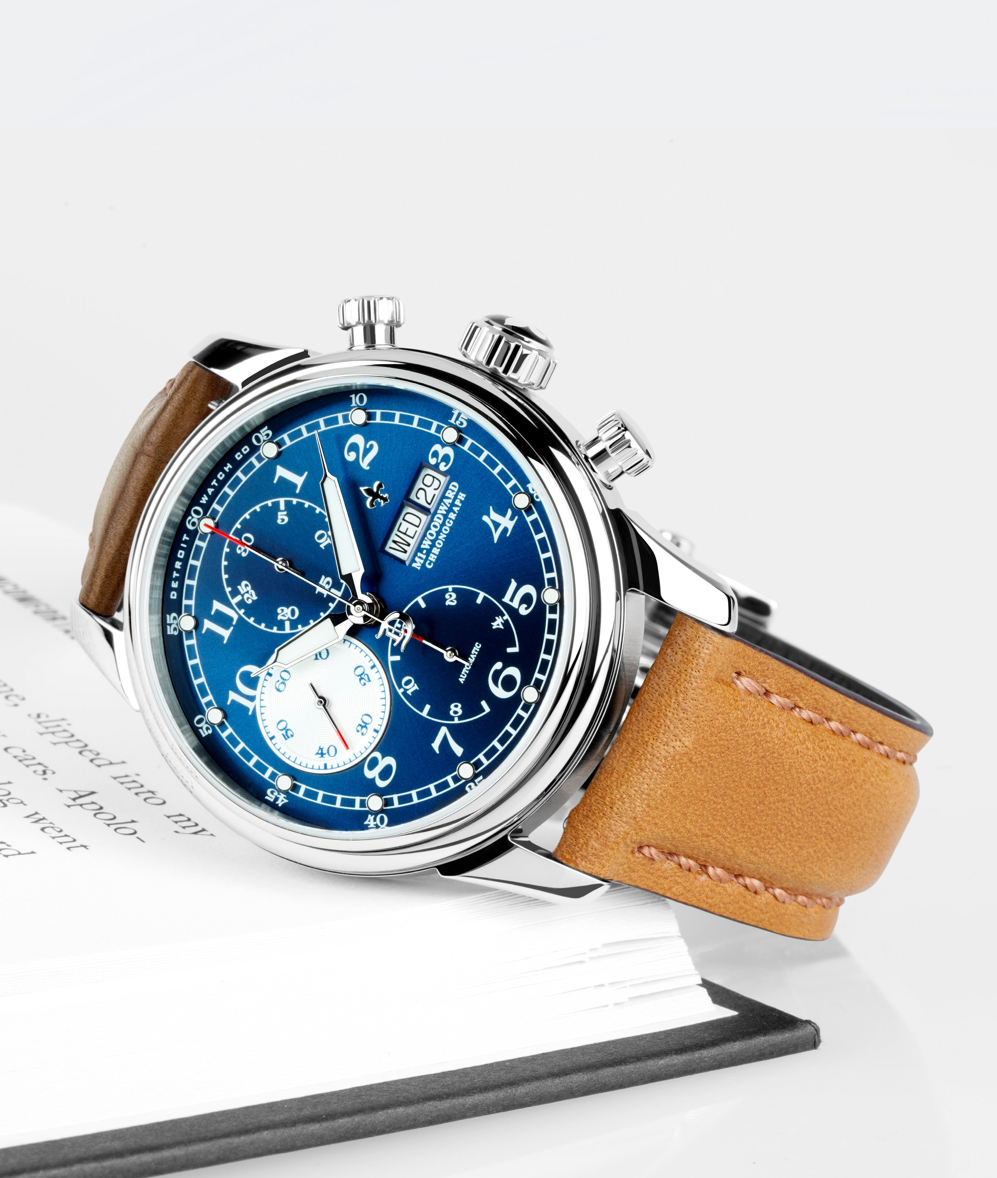 42mm M1-Woodward® Classic Chronograph Exhibition thumbnail 3
