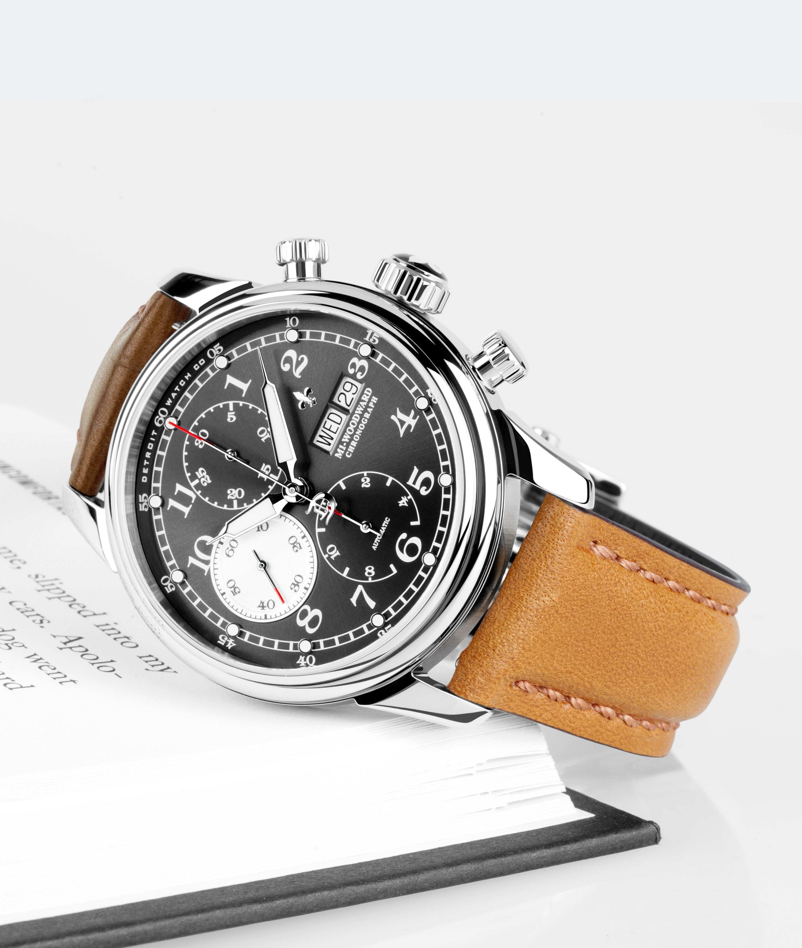 42mm M1-Woodward® Classic Chronograph Exhibition thumbnail 5
