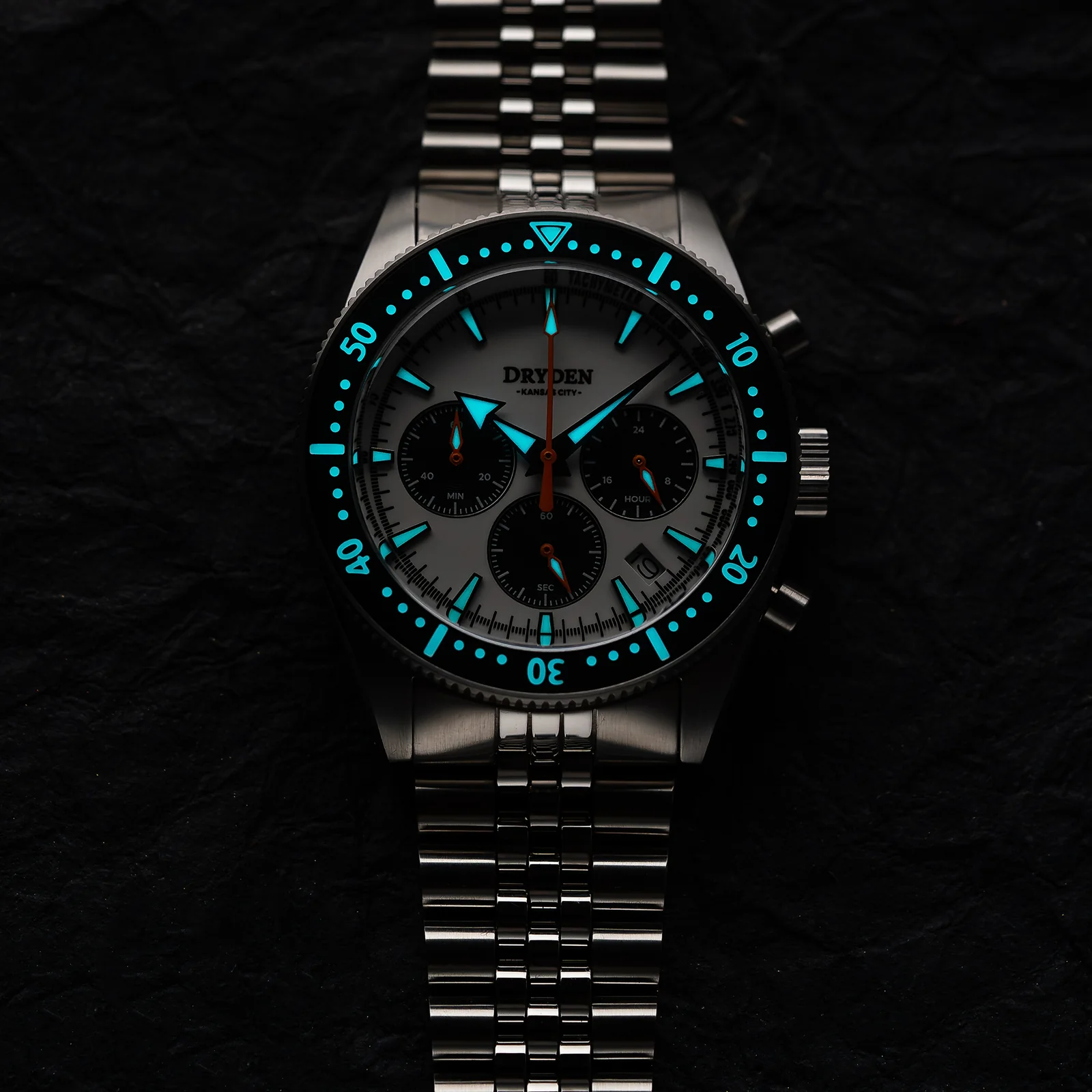 Dryden Chrono Diver Gen 2 42mm Chronograph - Panda Orange thumbnail 4