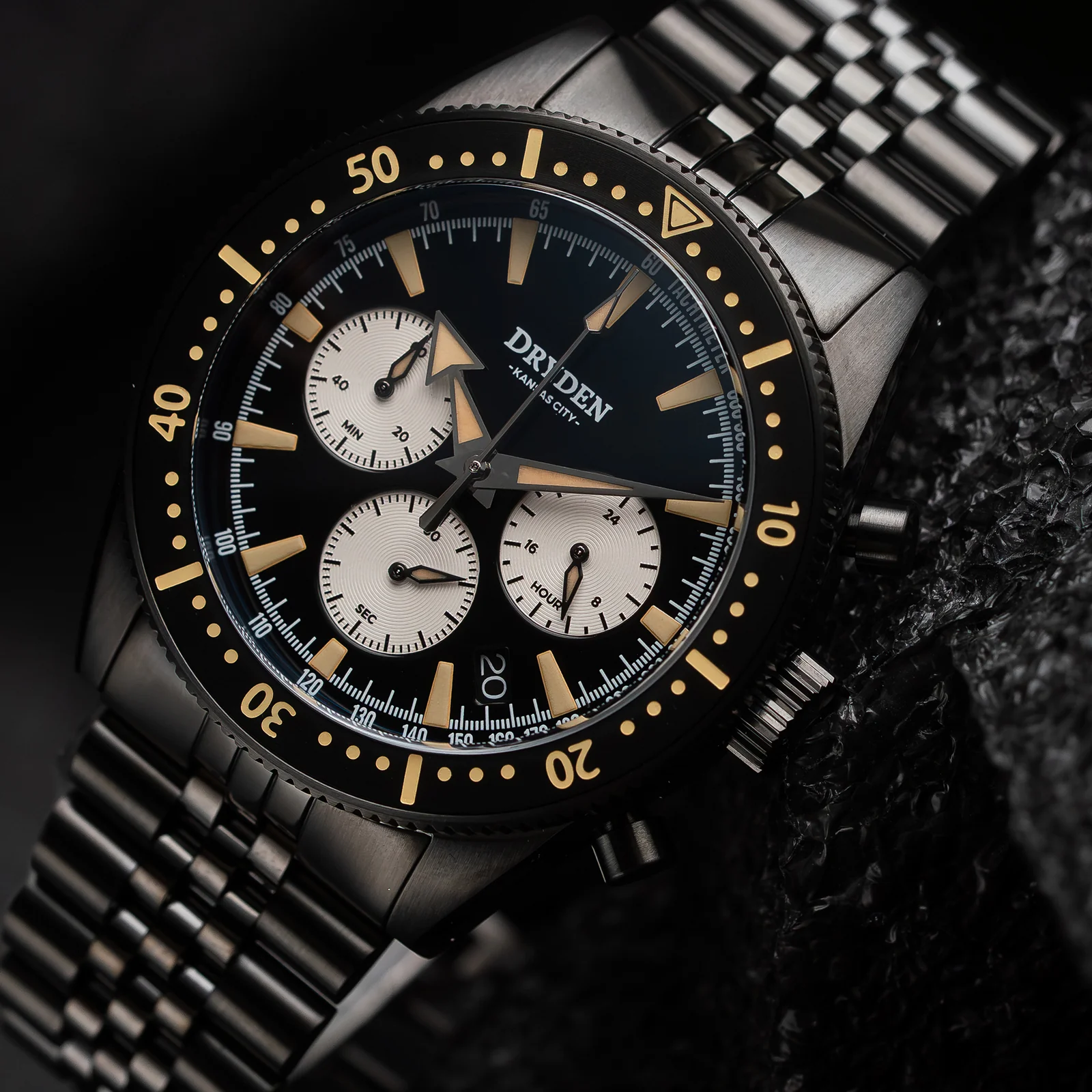 Dryden Chrono Diver Gen 2 42mm Chronograph - PVD Vintage thumbnail 2