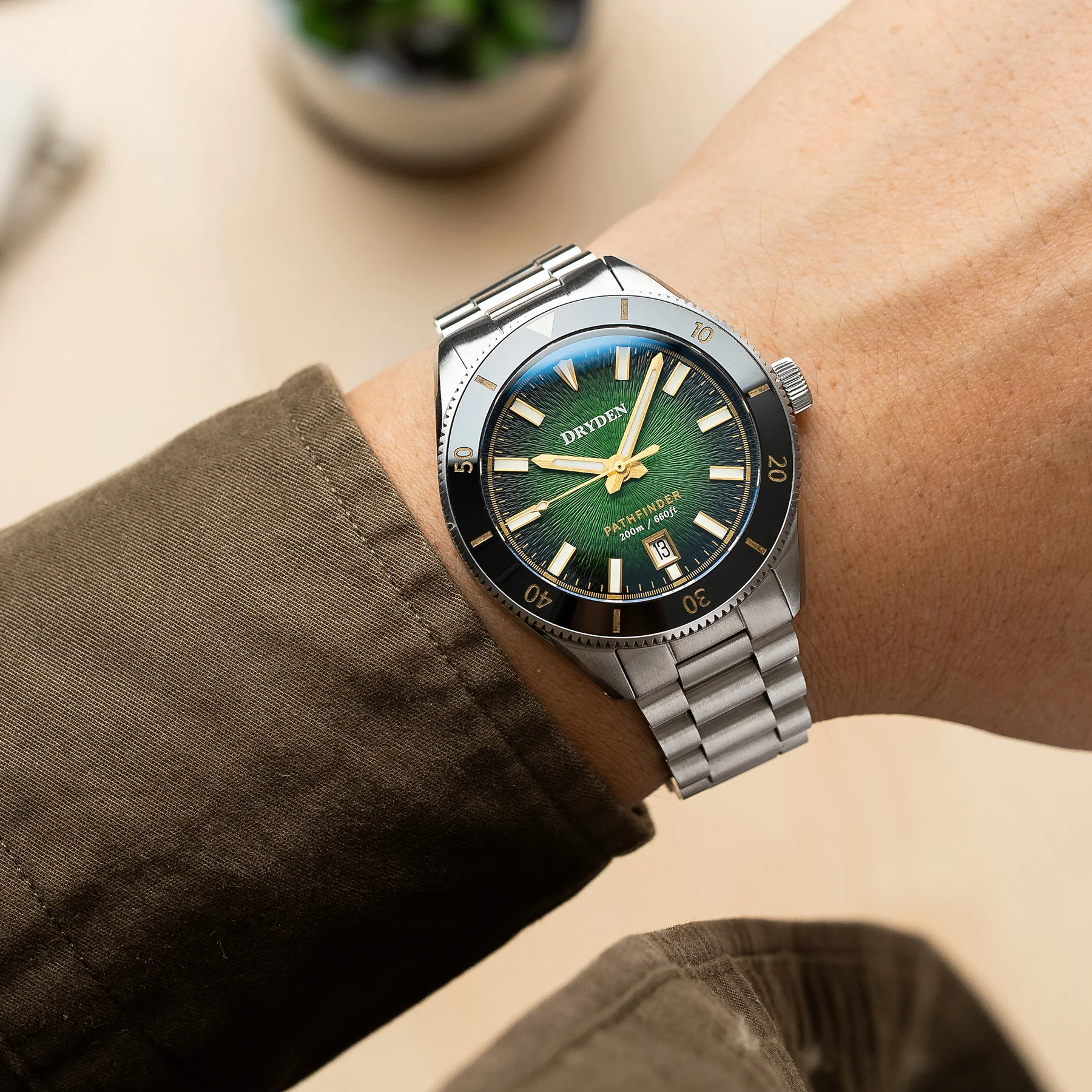 Pathfinder Automatic Dive Watch - Green & Gold thumbnail 2