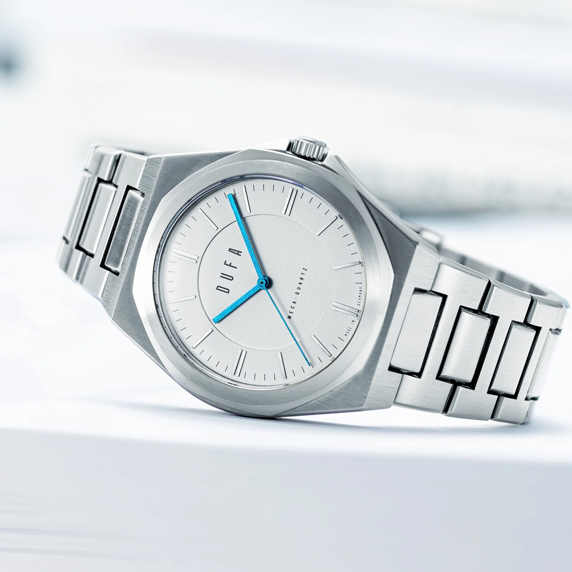 Contemporary White thumbnail 2
