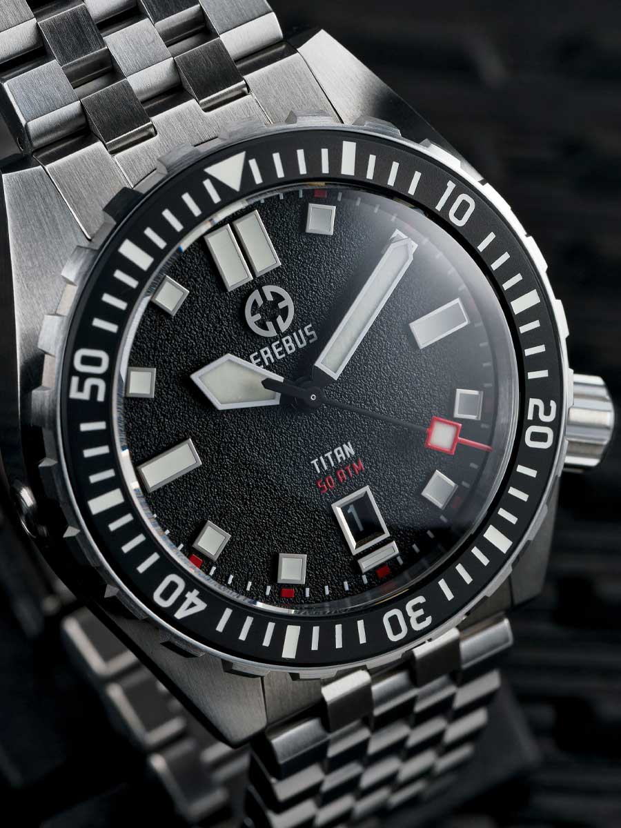 TITAN Black thumbnail 2
