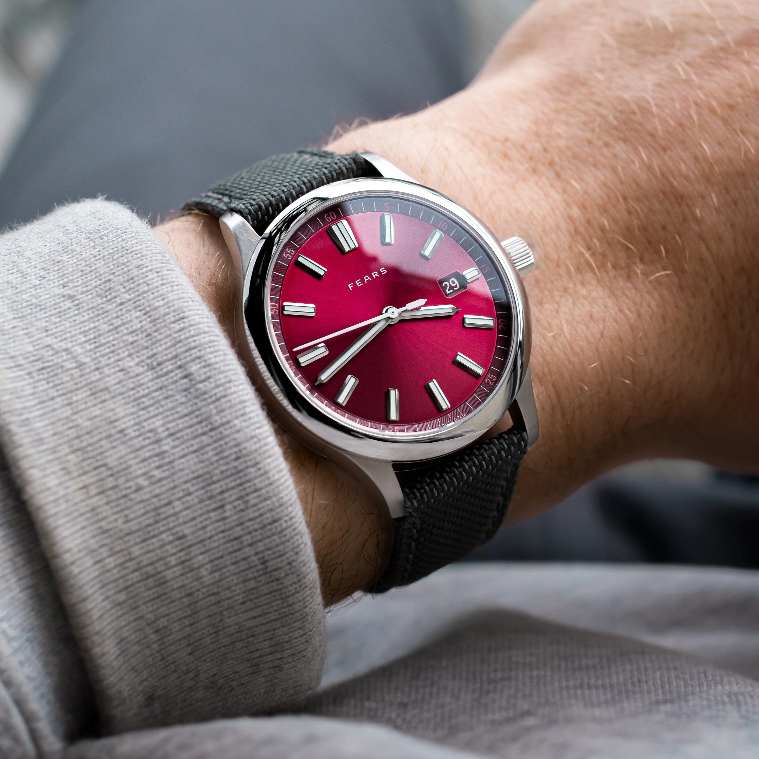 Redcliff 39.5 Date Cherry Red thumbnail 2