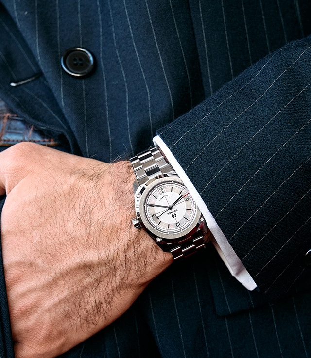 Formex x Worn & Wound Essence Sector 39mm Automatic COSC thumbnail 4