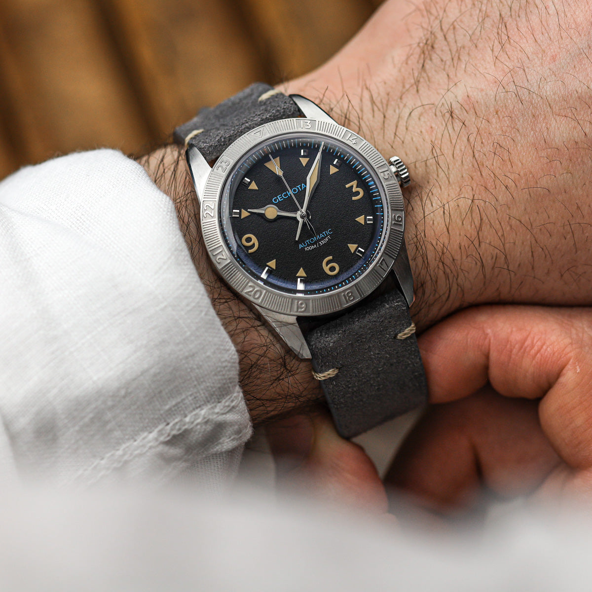 Airstream Frontier Watch Black Textured Dial thumbnail 2