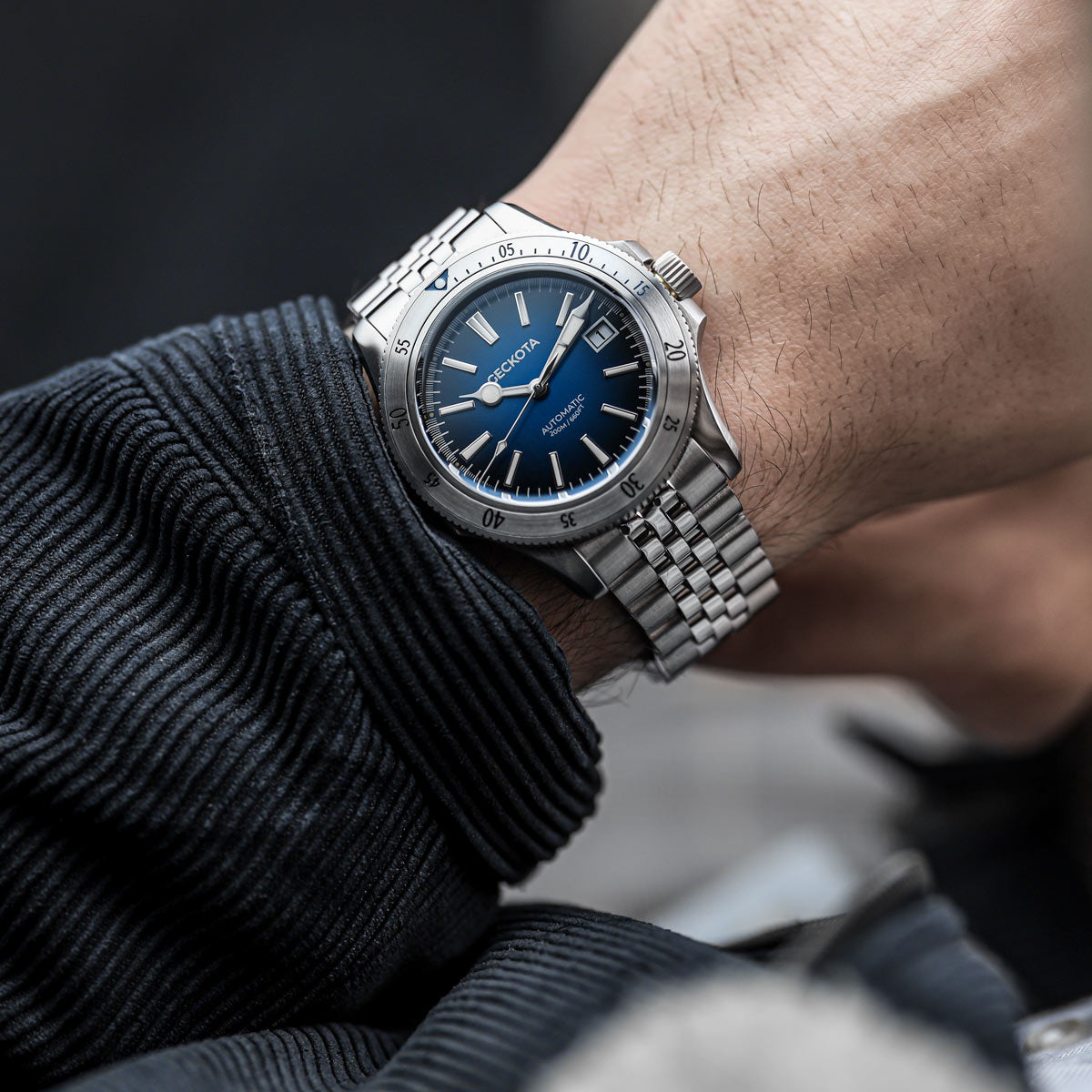 Sea-Hunter Dive Watch Marine Blue Steel Edition thumbnail 2