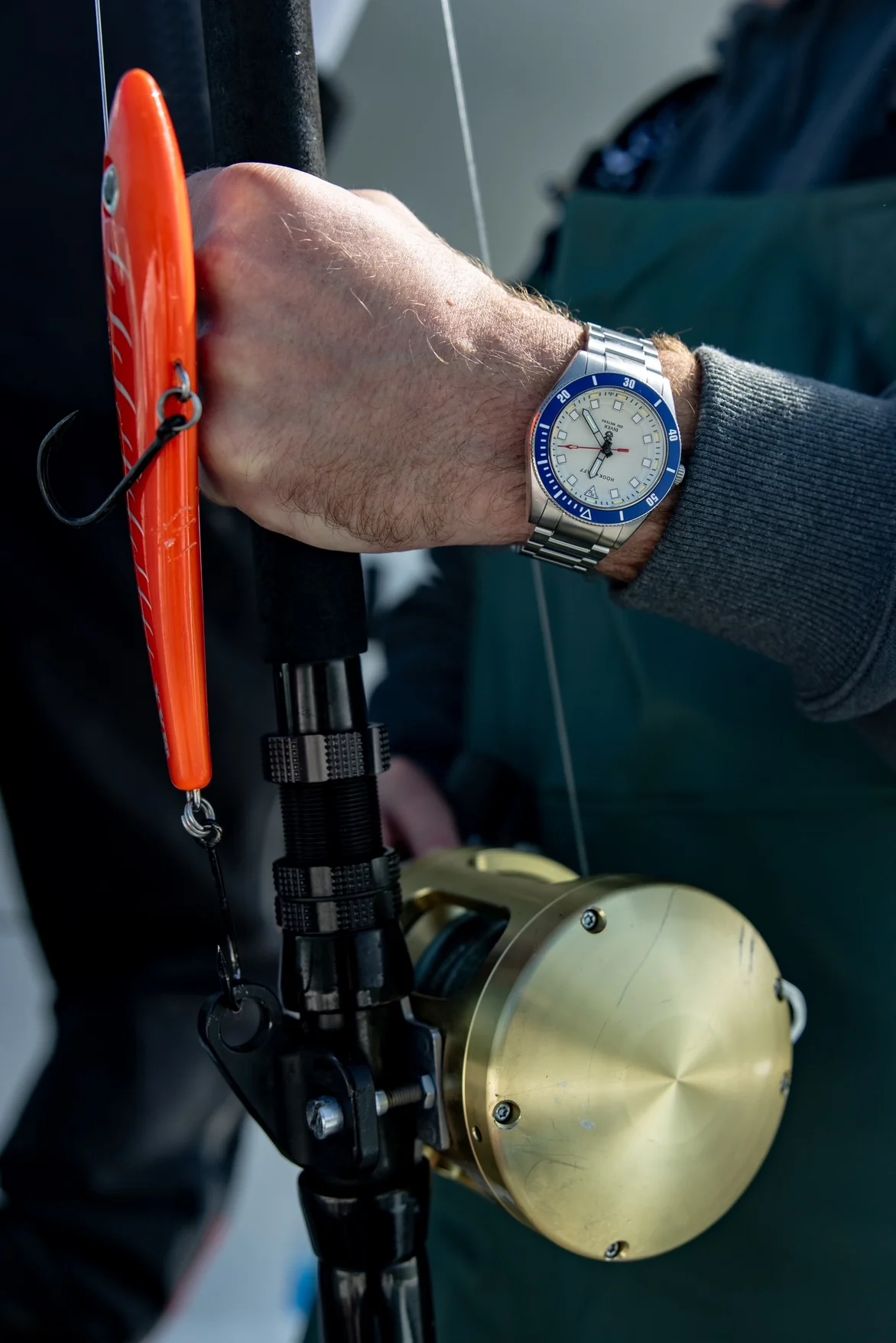 Diver Blue Bezel - Cream Dial thumbnail 3