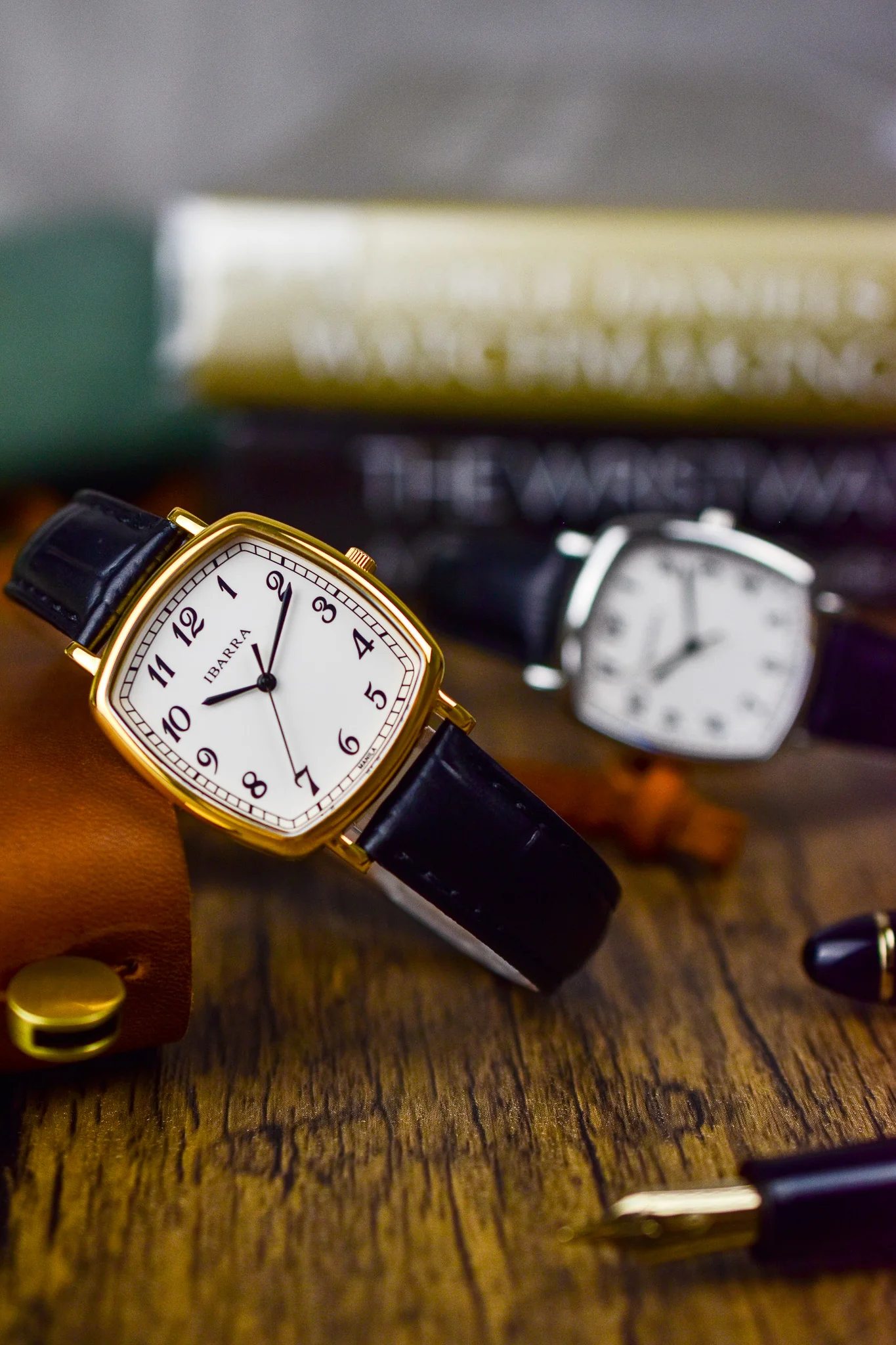 Trofeo 1898 Quartz (Classic Gold - White Enamel Dial) thumbnail 3