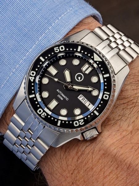 Islander 38mm Automatic Dive Watch with Solid-Link Bracelet, AR Sapphire Crystal, and Luminous Ceramic Bezel Insert #ISL-05 thumbnail 3