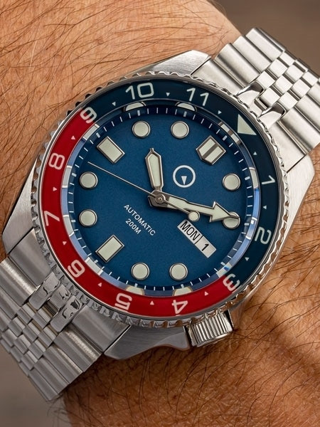 Islander 43mm Automatic Dual-Time Watch with Solid-Link Bracelet, AR Sapphire Crystal, and Luminous Sapphire Bezel Insert #ISL-50 thumbnail 3
