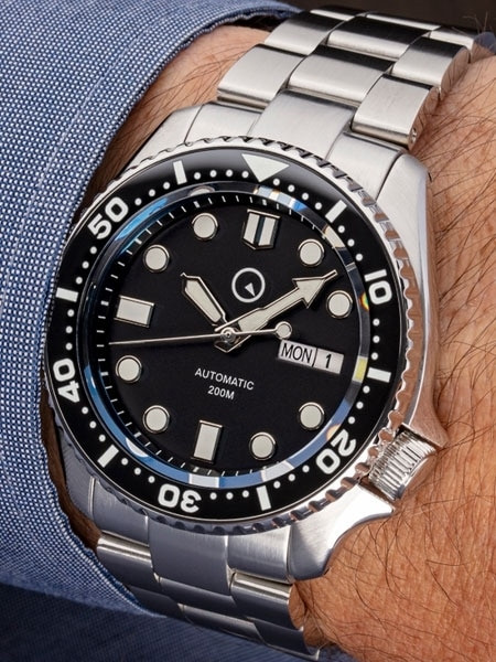 Islander Automatic Dive Watch with Solid-Link Bracelet, AR Sapphire Crystal, and Luminous Ceramic Bezel Insert #ISL-02 thumbnail 2