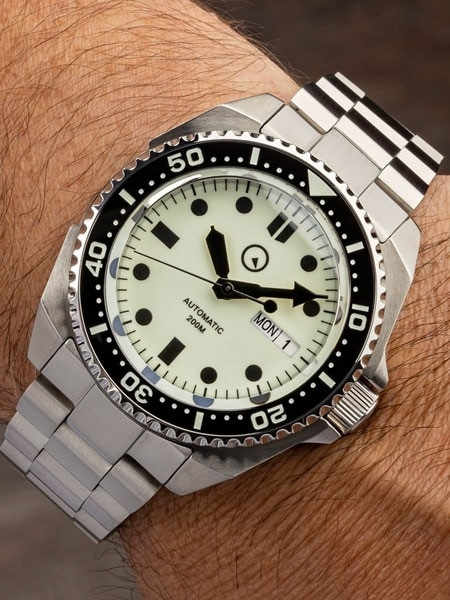 Islander Luminous Dial Automatic Dive Watch with AR Double-Dome Sapphire Crystal, and Luminous Ceramic Bezel Insert #ISL-26 thumbnail 2