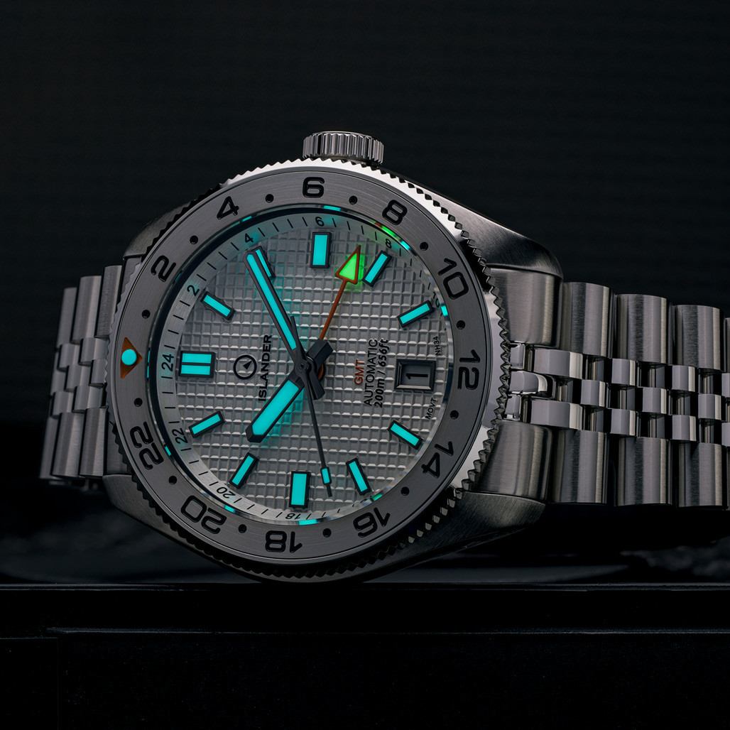 Islander Automatic GMT Dive Watch with White Waffle Dial #ISL-215 thumbnail 4