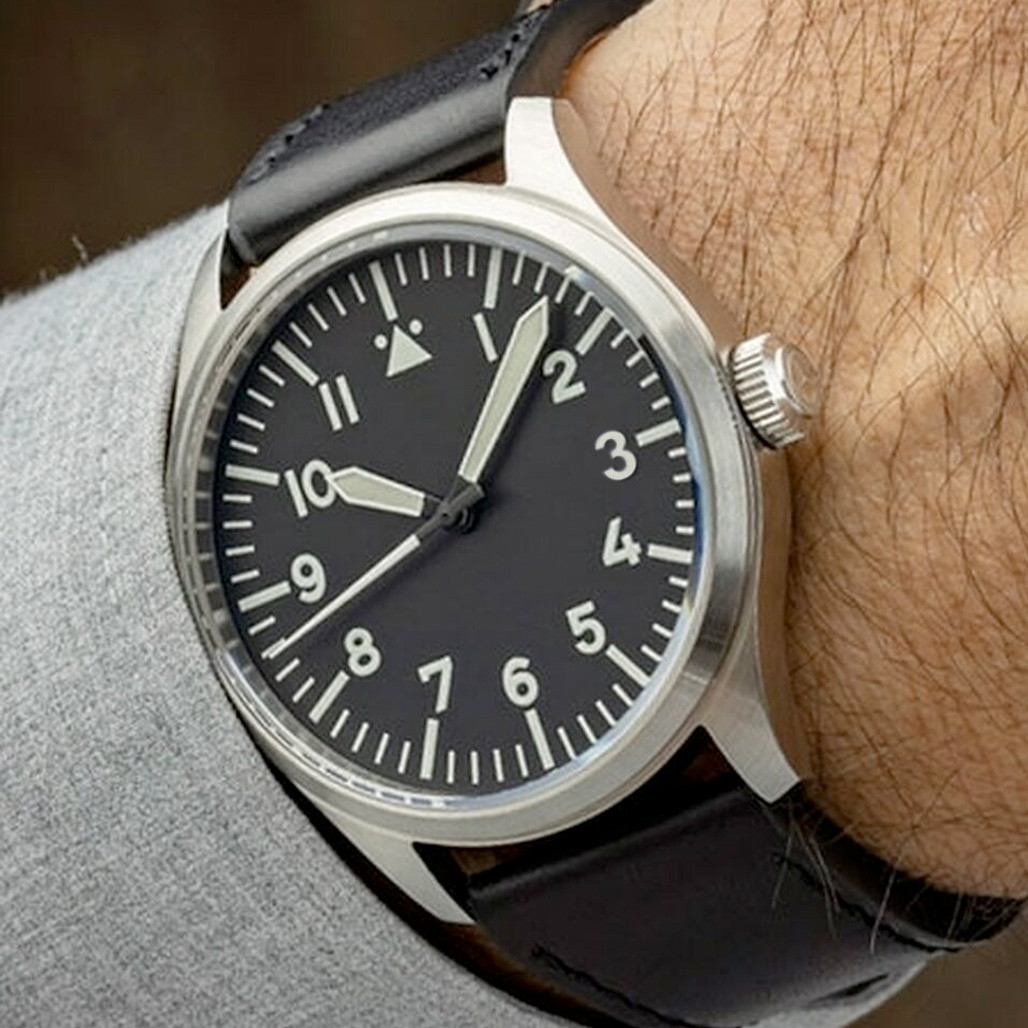Islander Aviator Automatic Watch with Leather Strap and an Anti-Reflective Sapphire Crystal #ISL-14 thumbnail 2