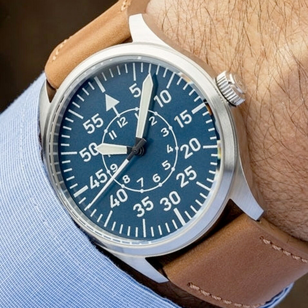 Islander Aviator Automatic Watch with Leather Strap and an Anti-Reflective Sapphire Crystal #ISL-17 thumbnail 2
