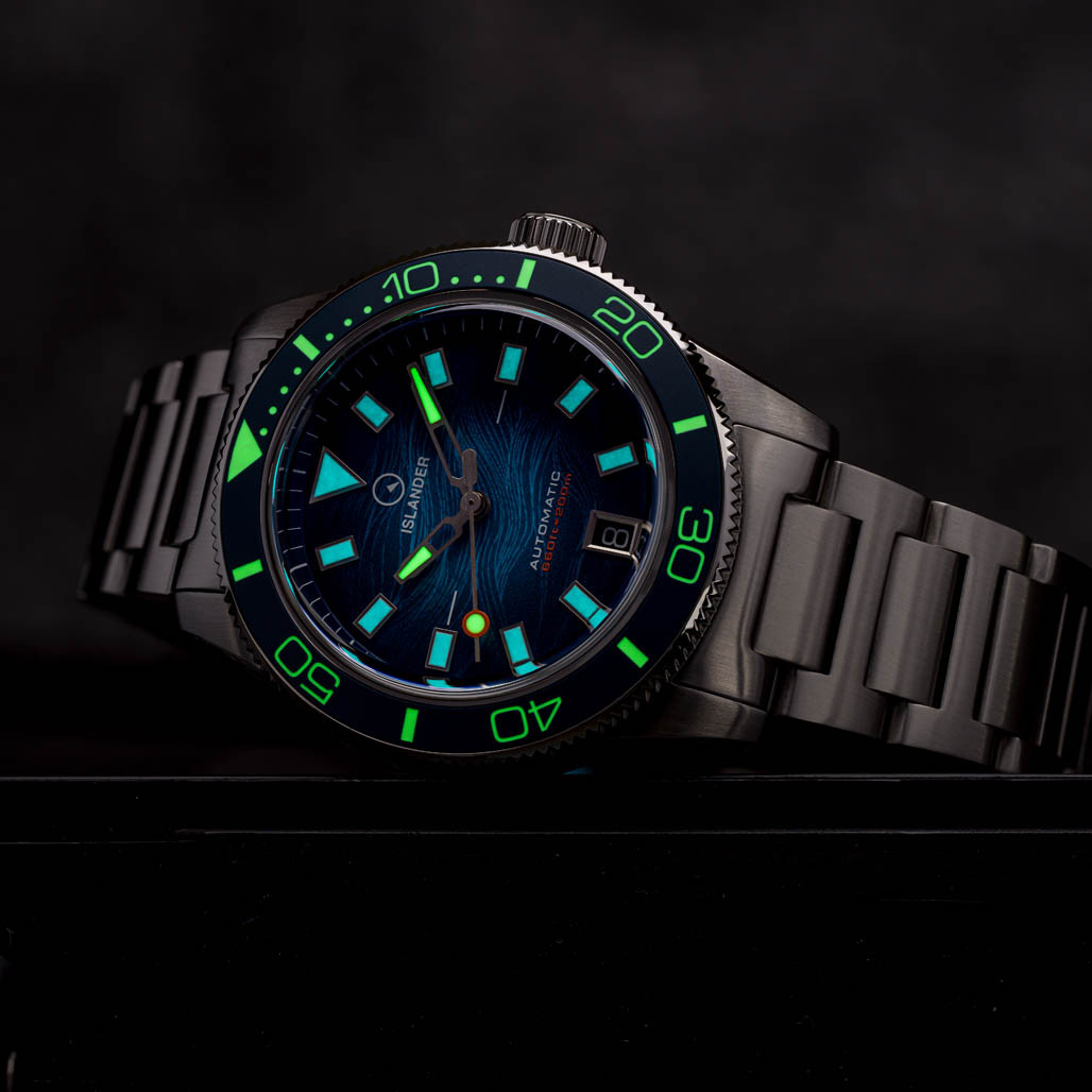 Islander Bayport Automatic Dive Watch with Blue Wave Dial #ISL-311 thumbnail 3