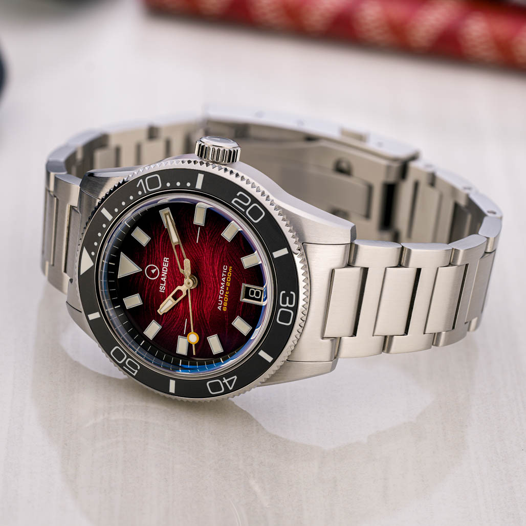 Islander Bayport Automatic Dive Watch with Maroon Wave Dial #ISL-310 thumbnail 2