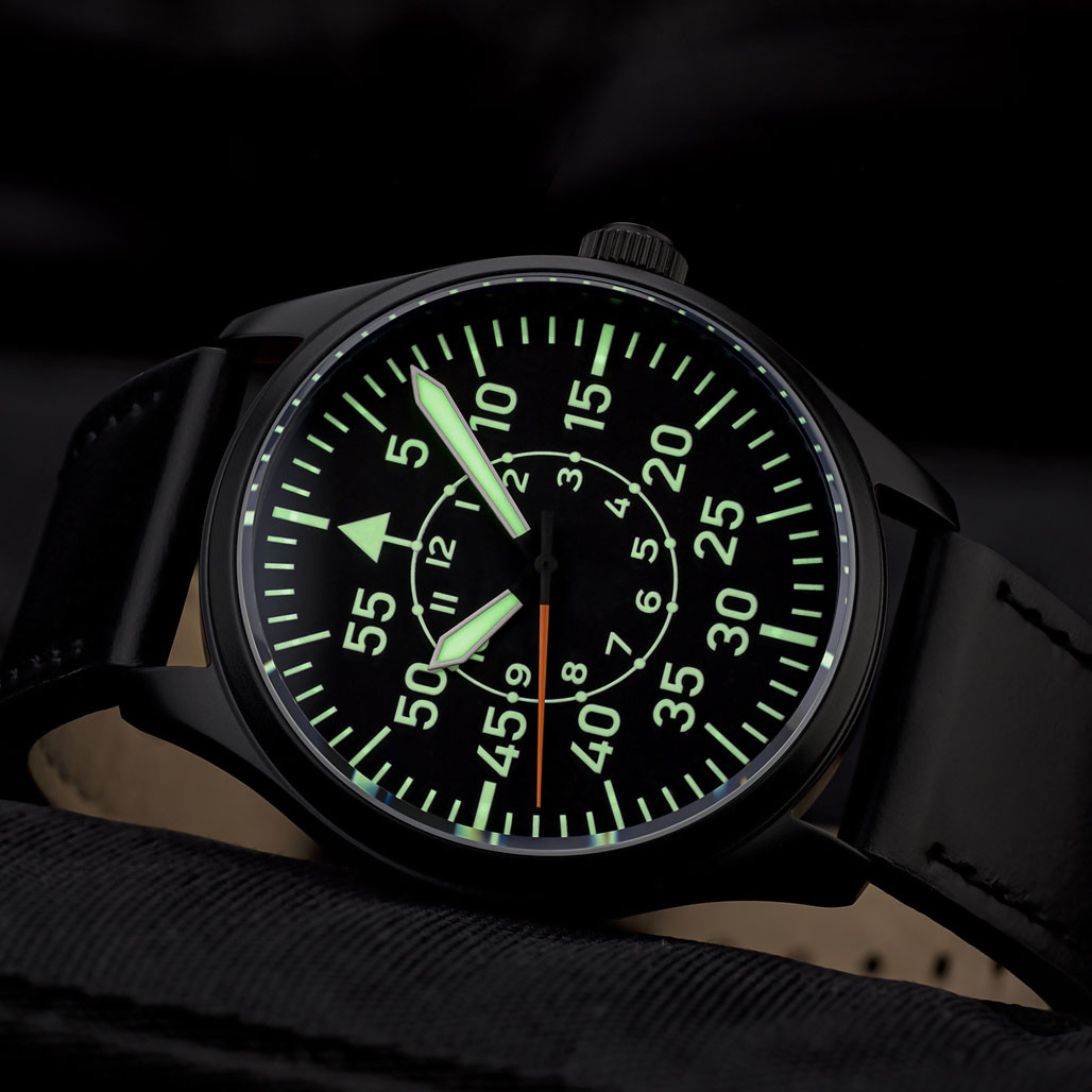 Islander Black DLC Aviator Automatic Watch with Leather Strap and an Anti-Reflective Sapphire Crystal #ISL-81 thumbnail 4
