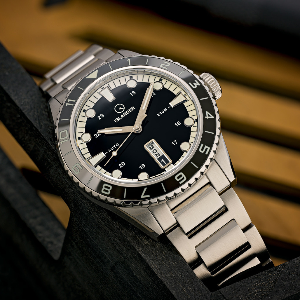 Islander Greenport 39mm Dive Watch with Black and White Dial #ISL-300 thumbnail 2