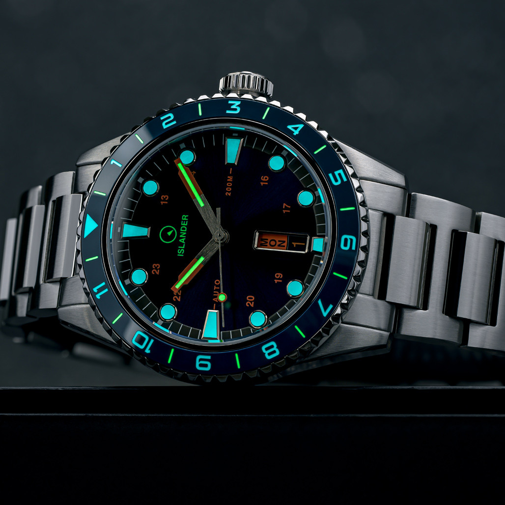 Islander Greenport 39mm Dive Watch with Sunburst Blue Dial #ISL-252 thumbnail 4