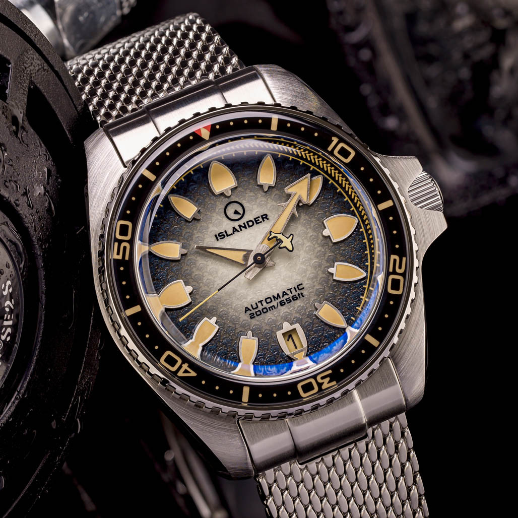Islander Hudson "Harpoon Diver" 40mm Watch with Degrading Black Dial #ISL-302 thumbnail 3