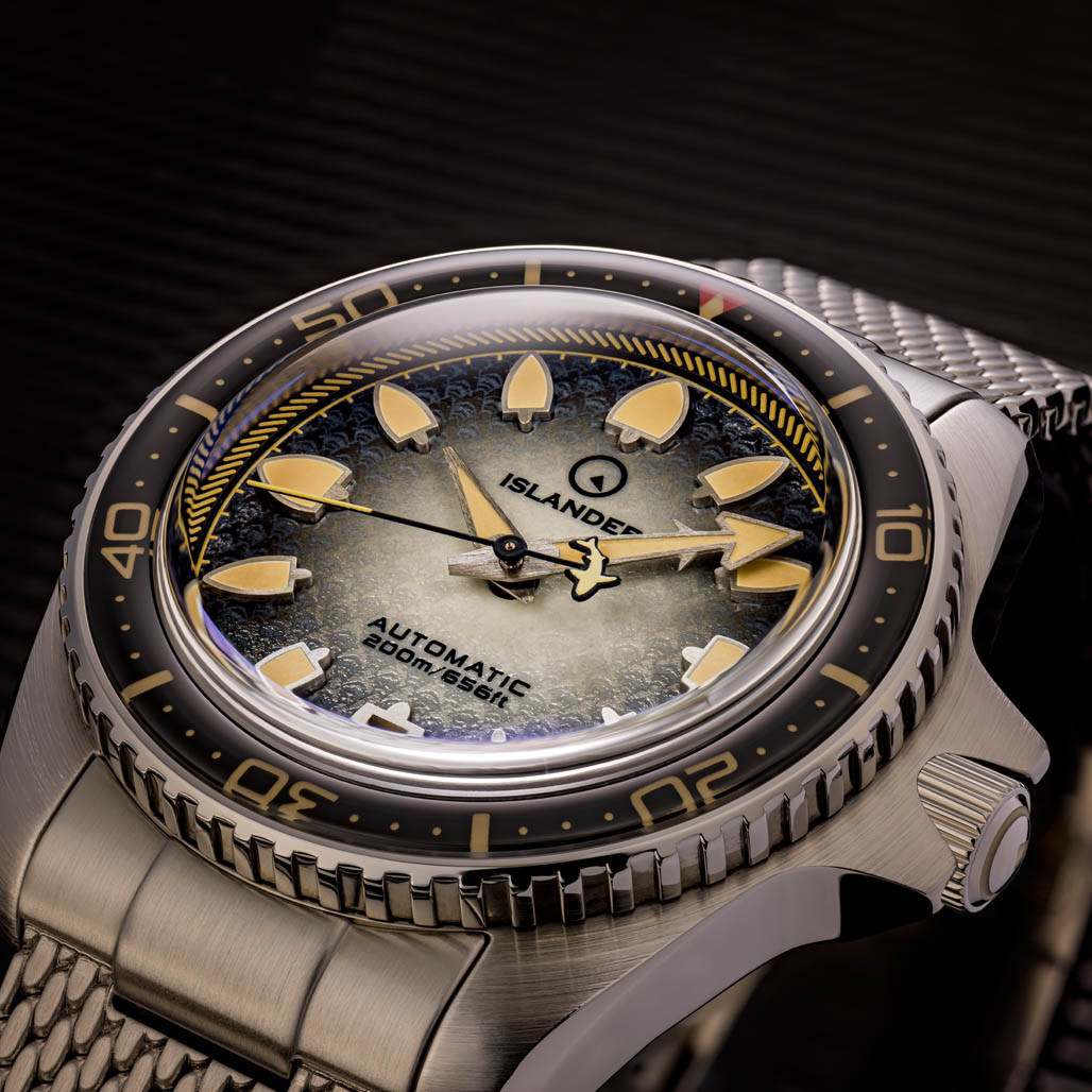 Islander Hudson "Harpoon Diver" 40mm Watch with Degrading Black Dial #ISL-302 thumbnail 4
