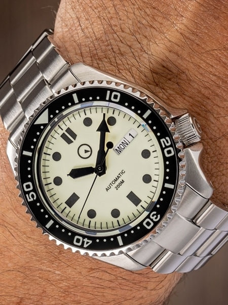 Islander Luminous Dial Automatic Dive Watch with Solid-Link Bracelet, AR Sapphire Crystal, and Luminous Ceramic Bezel Insert #ISL-61 thumbnail 3