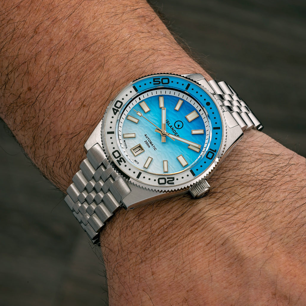 Islander Northport Hi-Beat Automatic Dive Watch with Ocean Blue and White Ripple Dial #ISL-195 thumbnail 3