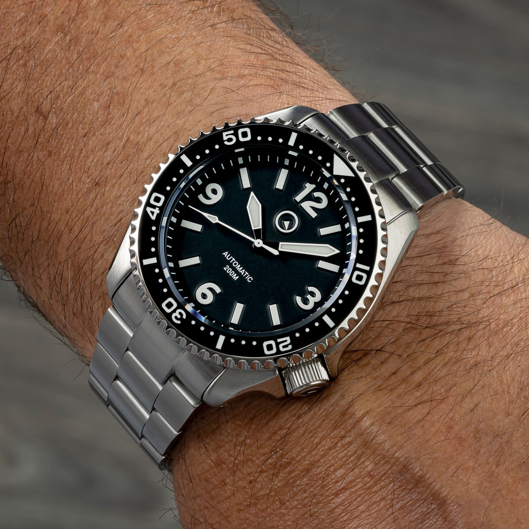 Islander Pilot-Style Dial Automatic Dive Watch with Bracelet, AR Sapphire Crystal, and Luminous Ceramic Bezel Insert #ISL-91 thumbnail 2