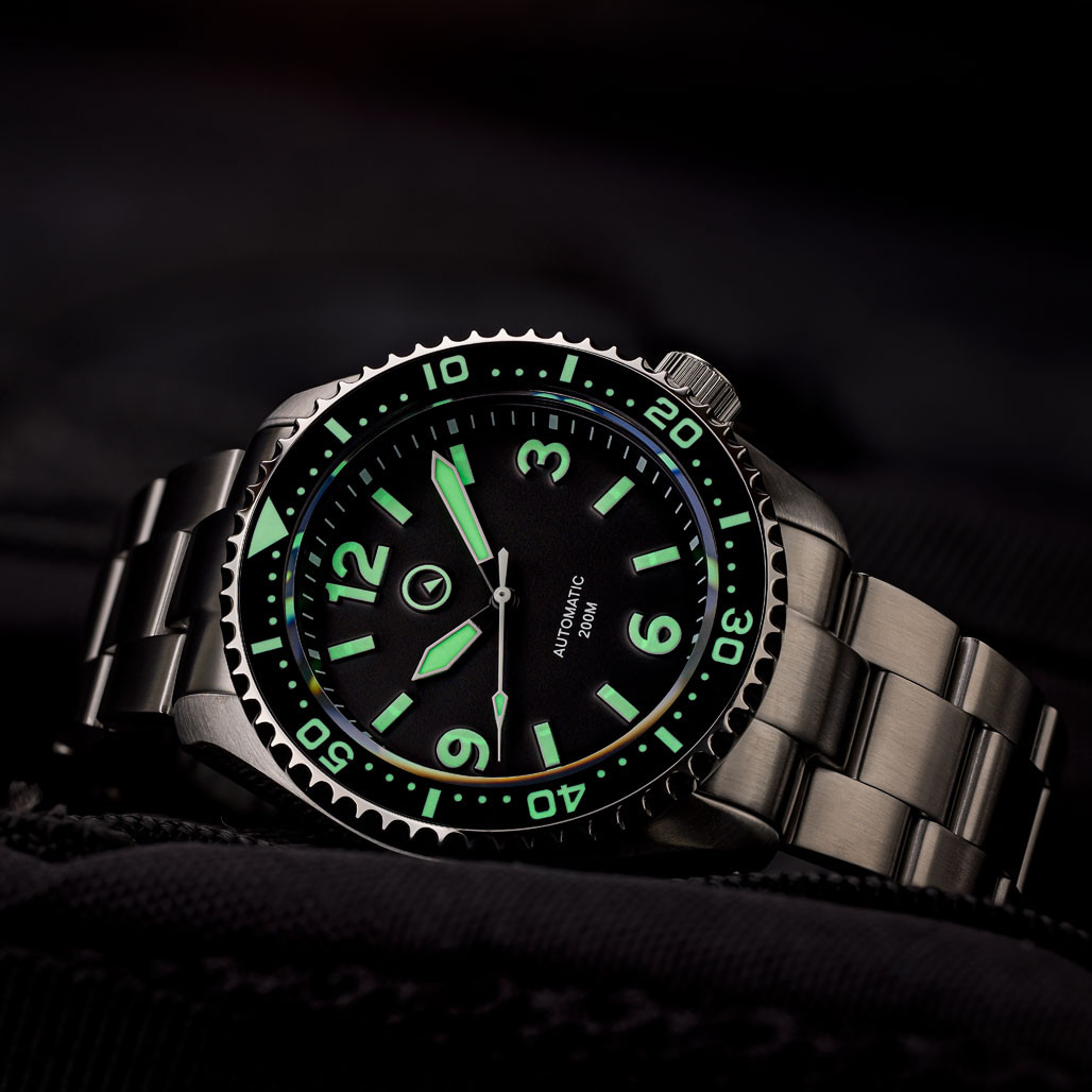 Islander Pilot-Style Dial Automatic Dive Watch with Bracelet, AR Sapphire Crystal, and Luminous Ceramic Bezel Insert #ISL-91 thumbnail 4