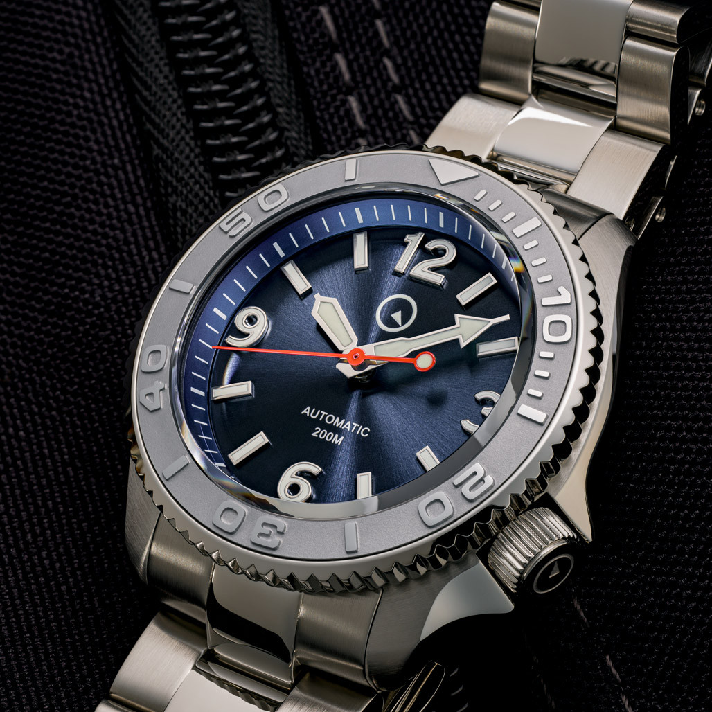 Islander Red October V2 Dive Watch with Radiant Blue Dial #ISL-323 thumbnail 3