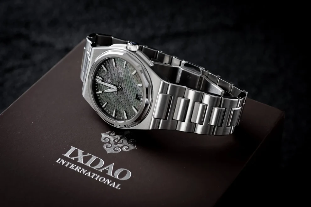 IXDAO X13S - Warrior Black Armor Series Men's 316L Stainless Steel Automatic Mechanical Watch with Sapphire Crystal Luminous MIYOTA 9015 10ATM Waterproof BGW9 thumbnail 2