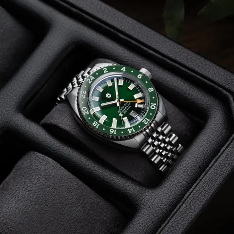 Strat-o-timer GMT: Magnolia