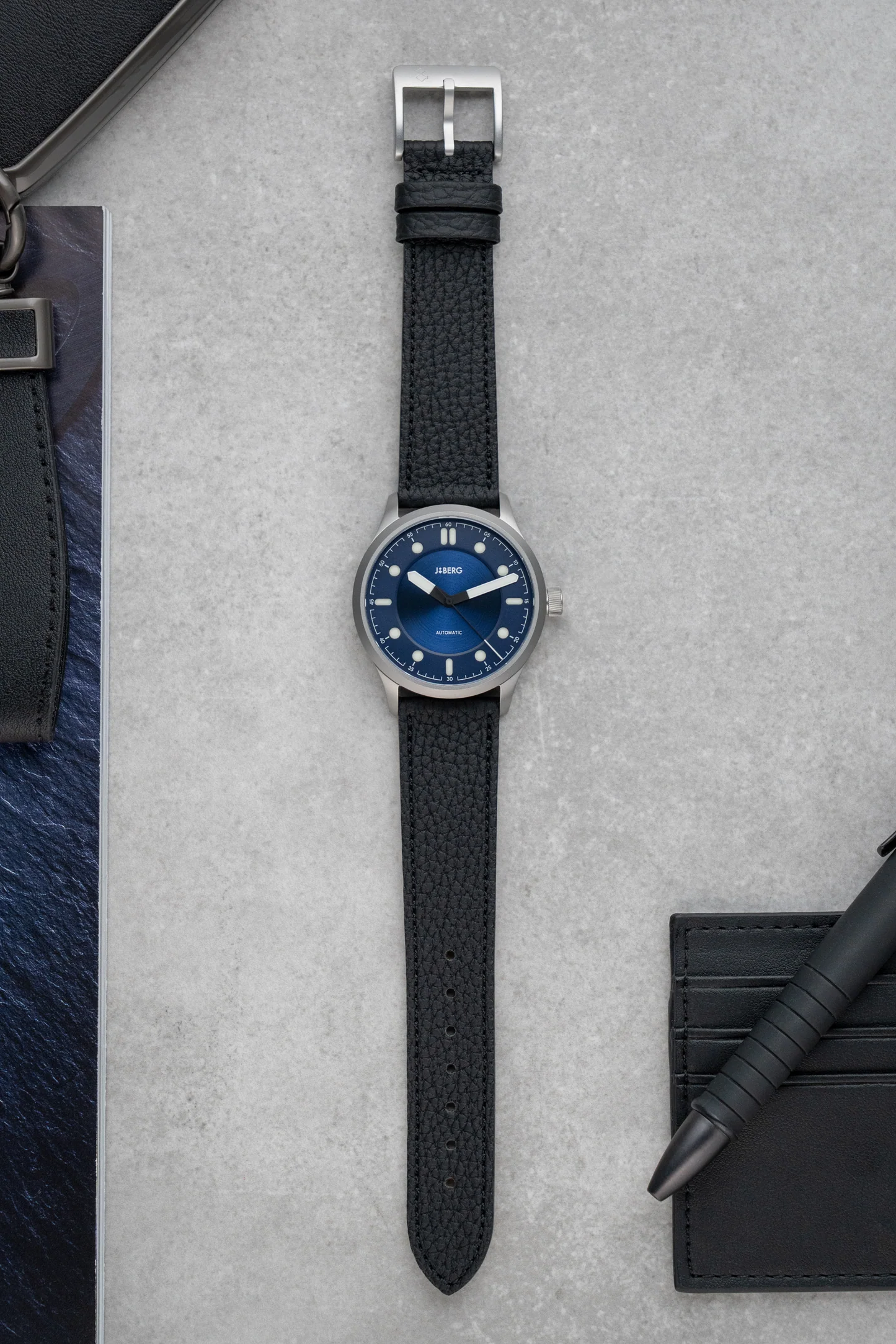 B2/Lake Blue thumbnail 2