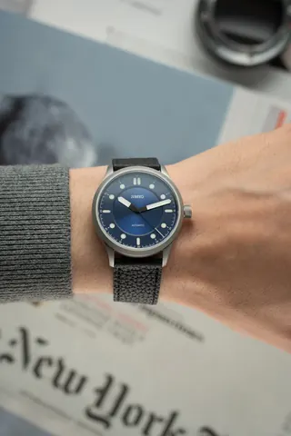 B2/Lake Blue