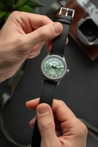 B2/Misty Green