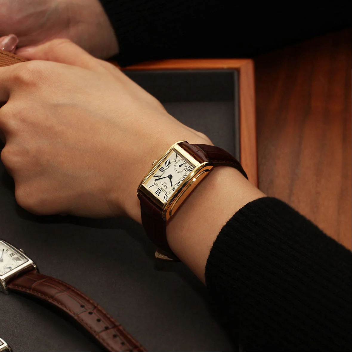Classic Rectangular Gold Crocodile Embossed Leather Brown KN004-GDBRC thumbnail 2