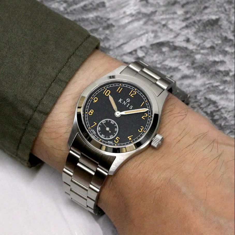 KNIS Retro Military Watch - Black Dial with Stainless Steel Band KN003-BKSS thumbnail 2