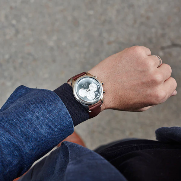 CULT CHRONOGRAPH | WHITE DIAL | BROWN LEATHER BRACELET thumbnail 3